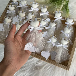 گیفت لباس عروس