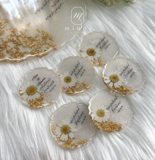 گیفت رزینی بابونه برای عروسی و عقد